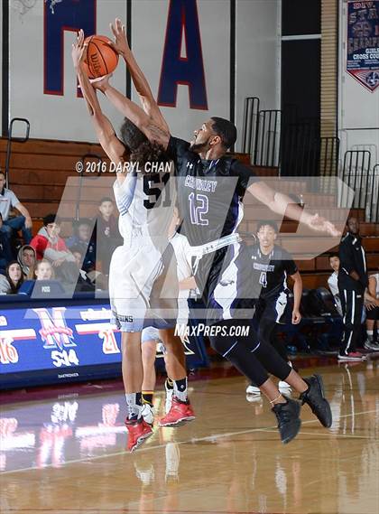 Thumbnail 3 in Crowley vs. Palisades (Rose City Roundball Classic) photogallery.