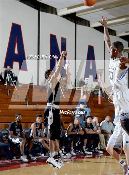 Thumbnail 2 in Crowley vs. Palisades (Rose City Roundball Classic) photogallery.