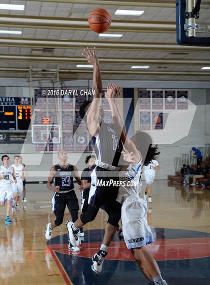 Thumbnail 3 in Crowley vs. Palisades (Rose City Roundball Classic) photogallery.