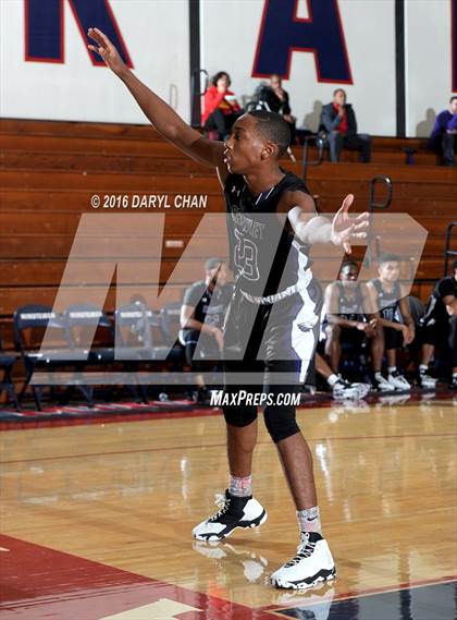 Thumbnail 1 in Crowley vs. Palisades (Rose City Roundball Classic) photogallery.