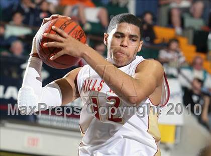 Thumbnail 2 in Half Hollow Hills West vs. Rochester East  (NYSPHSAA Class AA Semifinal) photogallery.