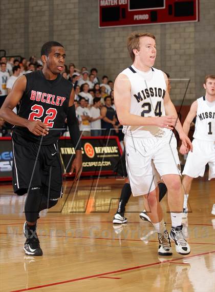 Thumbnail 2 in Mission Prep vs. Buckley (CIF SS D5AA Final) photogallery.