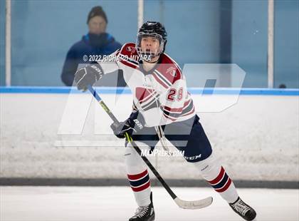 Thumbnail 2 in Dexter Southfield vs Frederick Gunn (True Prep Cup) photogallery.