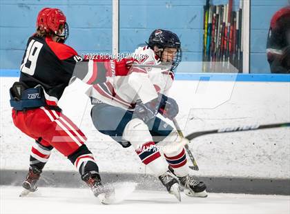 Thumbnail 2 in Dexter Southfield vs Frederick Gunn (True Prep Cup) photogallery.