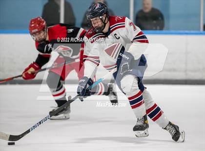 Thumbnail 2 in Dexter Southfield vs Frederick Gunn (True Prep Cup) photogallery.