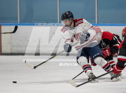 Thumbnail 1 in Dexter Southfield vs Frederick Gunn (True Prep Cup) photogallery.