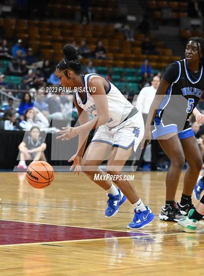 Thumbnail 3 in Highlands Ranch vs. Grandview. (CHSAA 6A Great 8) photogallery.