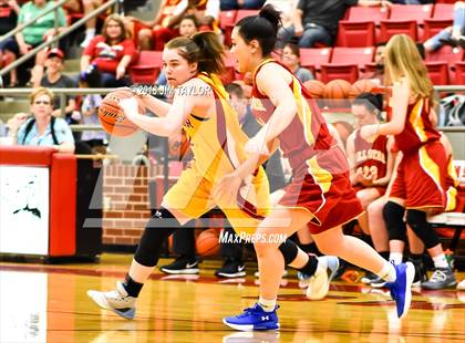 Thumbnail 3 in Chicken Express Classic All Star Game photogallery.