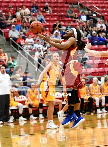 Thumbnail 1 in Chicken Express Classic All Star Game photogallery.