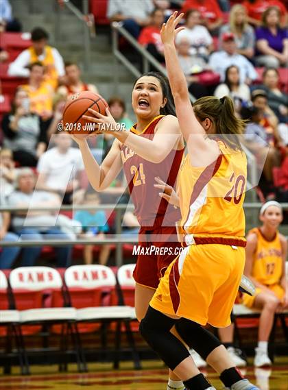 Thumbnail 3 in Chicken Express Classic All Star Game photogallery.