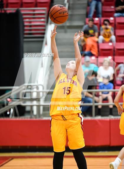 Thumbnail 1 in Chicken Express Classic All Star Game photogallery.