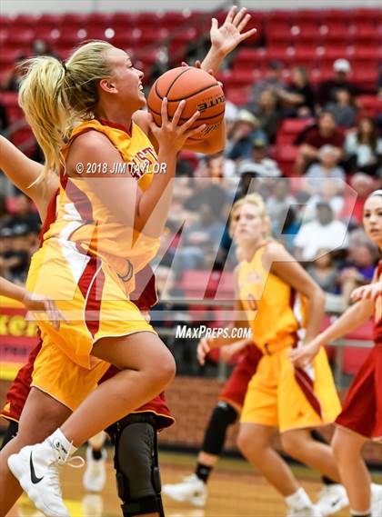 Thumbnail 2 in Chicken Express Classic All Star Game photogallery.