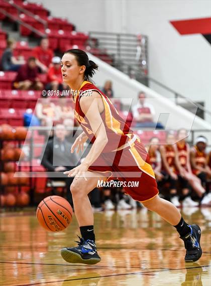 Thumbnail 3 in Chicken Express Classic All Star Game photogallery.