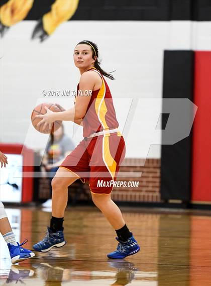 Thumbnail 3 in Chicken Express Classic All Star Game photogallery.