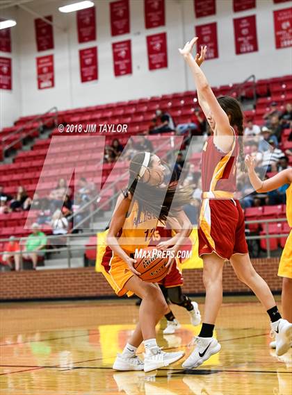 Thumbnail 3 in Chicken Express Classic All Star Game photogallery.