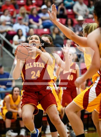Thumbnail 2 in Chicken Express Classic All Star Game photogallery.