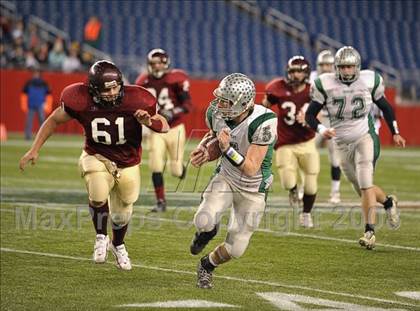 Thumbnail 2 in Duxbury vs. Gloucester (MIAA Division 2A East Final) photogallery.