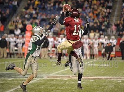 Thumbnail 3 in Duxbury vs. Gloucester (MIAA Division 2A East Final) photogallery.