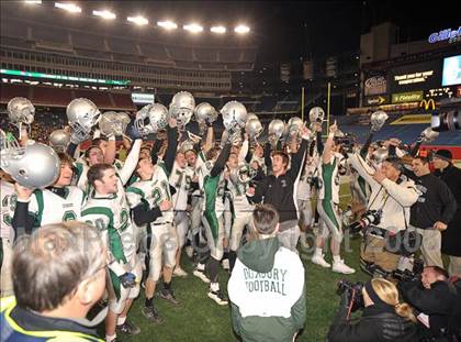 Thumbnail 1 in Duxbury vs. Gloucester (MIAA Division 2A East Final) photogallery.