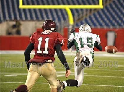 Thumbnail 1 in Duxbury vs. Gloucester (MIAA Division 2A East Final) photogallery.