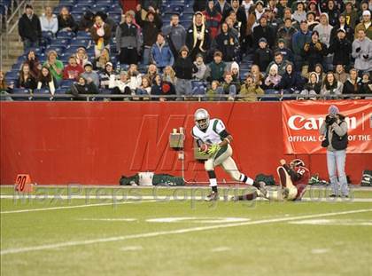 Thumbnail 2 in Duxbury vs. Gloucester (MIAA Division 2A East Final) photogallery.