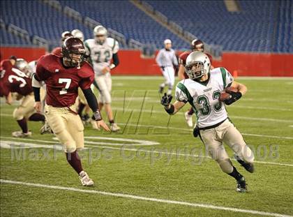 Thumbnail 3 in Duxbury vs. Gloucester (MIAA Division 2A East Final) photogallery.