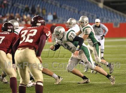 Thumbnail 2 in Duxbury vs. Gloucester (MIAA Division 2A East Final) photogallery.