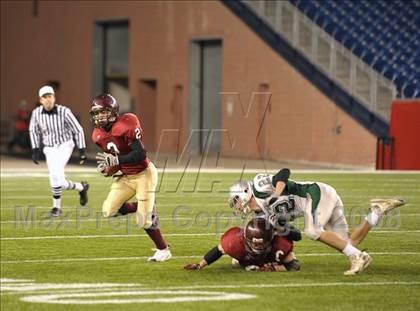 Thumbnail 1 in Duxbury vs. Gloucester (MIAA Division 2A East Final) photogallery.