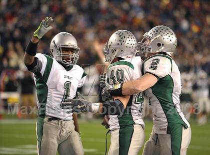 Thumbnail 1 in Duxbury vs. Gloucester (MIAA Division 2A East Final) photogallery.