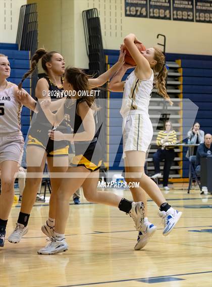 Thumbnail 3 in Honeoye Falls-Lima @ Sutherland photogallery.