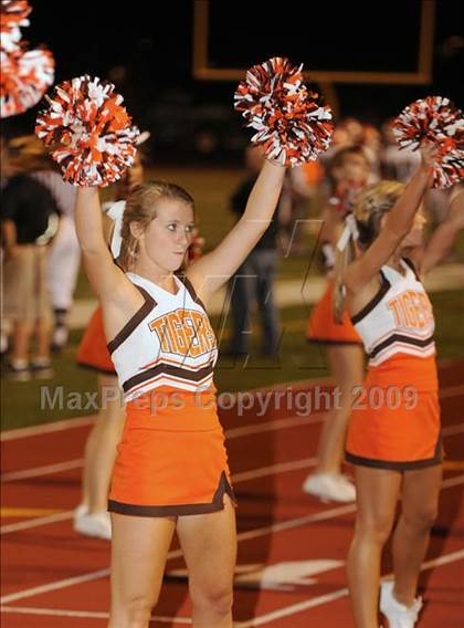 Thumbnail 1 in Grissom @ Huntsville photogallery.