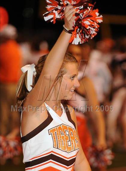 Thumbnail 2 in Grissom @ Huntsville photogallery.