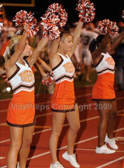 Thumbnail 3 in Grissom @ Huntsville photogallery.
