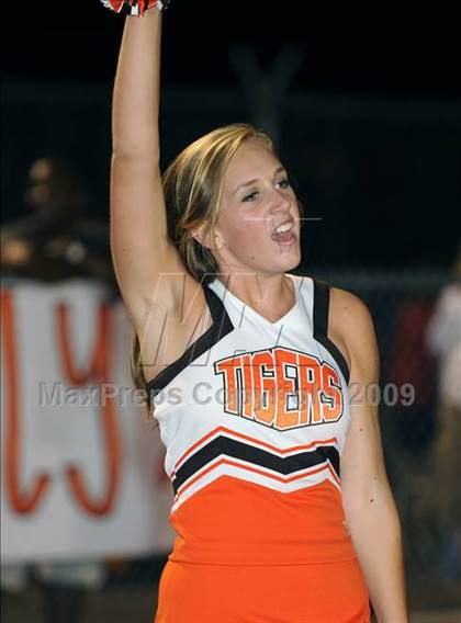 Thumbnail 2 in Grissom @ Huntsville photogallery.