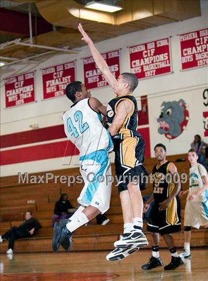 Thumbnail 3 in Arroyo Valley vs Canyon Springs (Rose City Round Ball Classic) photogallery.