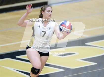Thumbnail 1 in Montgomery @ Olympian photogallery.
