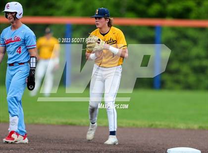 Thumbnail 1 in Grove City vs. St. Ignatius photogallery.
