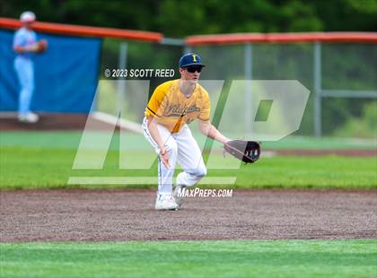 Thumbnail 3 in Grove City vs. St. Ignatius photogallery.