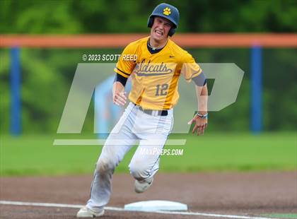 Thumbnail 3 in Grove City vs. St. Ignatius photogallery.