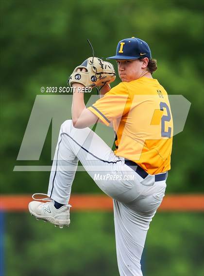 Thumbnail 3 in Grove City vs. St. Ignatius photogallery.