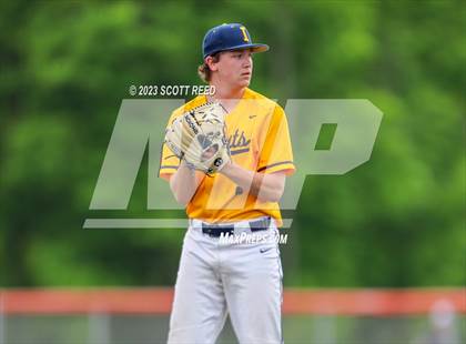 Thumbnail 3 in Grove City vs. St. Ignatius photogallery.
