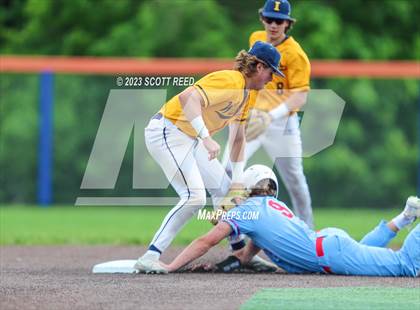 Thumbnail 1 in Grove City vs. St. Ignatius photogallery.
