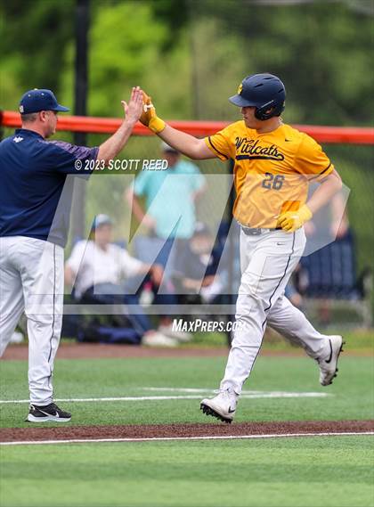 Thumbnail 2 in Grove City vs. St. Ignatius photogallery.