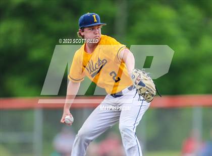 Thumbnail 1 in Grove City vs. St. Ignatius photogallery.