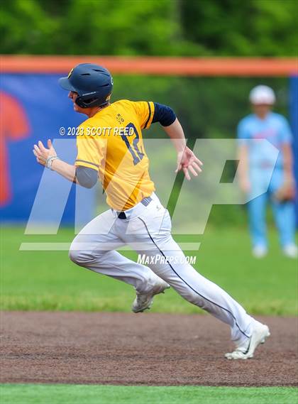 Thumbnail 1 in Grove City vs. St. Ignatius photogallery.