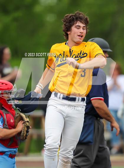 Thumbnail 1 in Grove City vs. St. Ignatius photogallery.