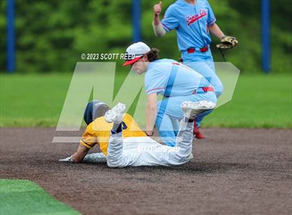 Thumbnail 2 in Grove City vs. St. Ignatius photogallery.