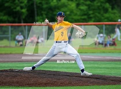 Thumbnail 3 in Grove City vs. St. Ignatius photogallery.