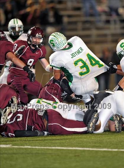 Thumbnail 1 in Sherman vs. Smith (Texas 4A D1 Region II Bi-District Playoffs) photogallery.