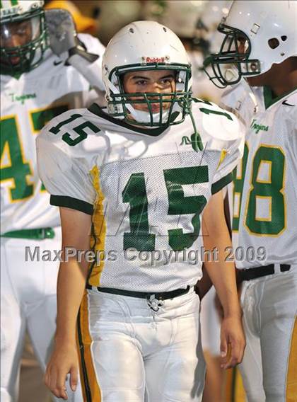 Thumbnail 3 in Sherman vs. Smith (Texas 4A D1 Region II Bi-District Playoffs) photogallery.